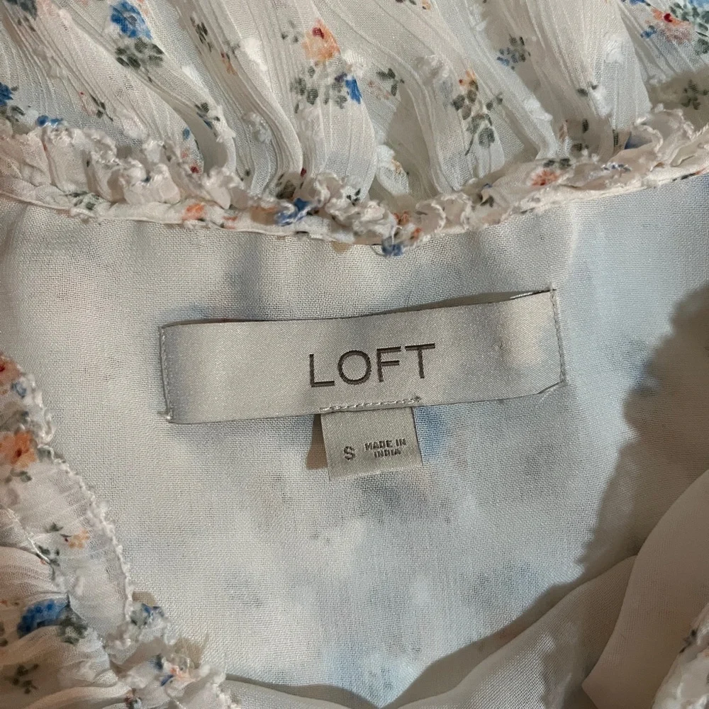 🌷Floral Ruffle Sleeve Top🌷 - Picture 4 of 5